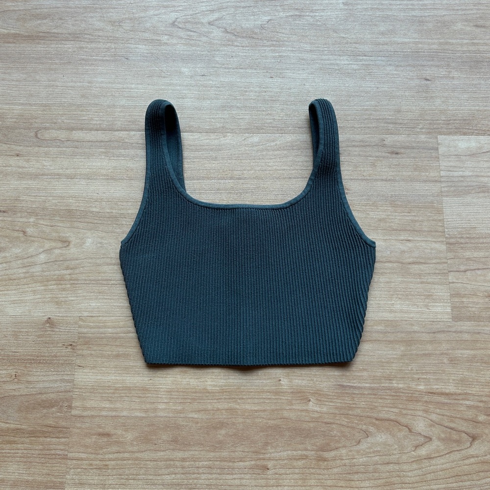 NWOT Aritzia Babaton Sculpt Knit Tank (Smokey Emerald Green)